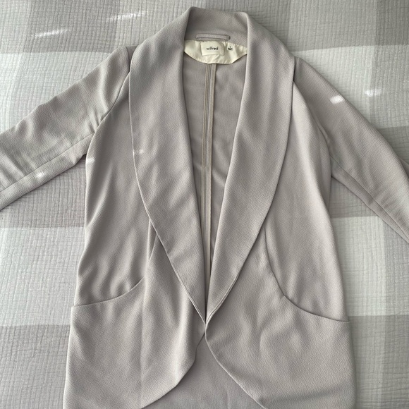 Aritzia - Wilfred Chevalier Blazer🤍 - Picture 2 of 5